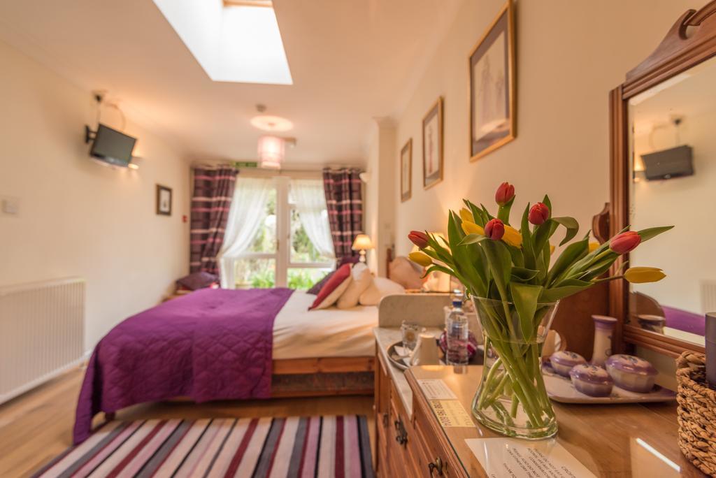 Crofters Guest House Witney Kültér fotó